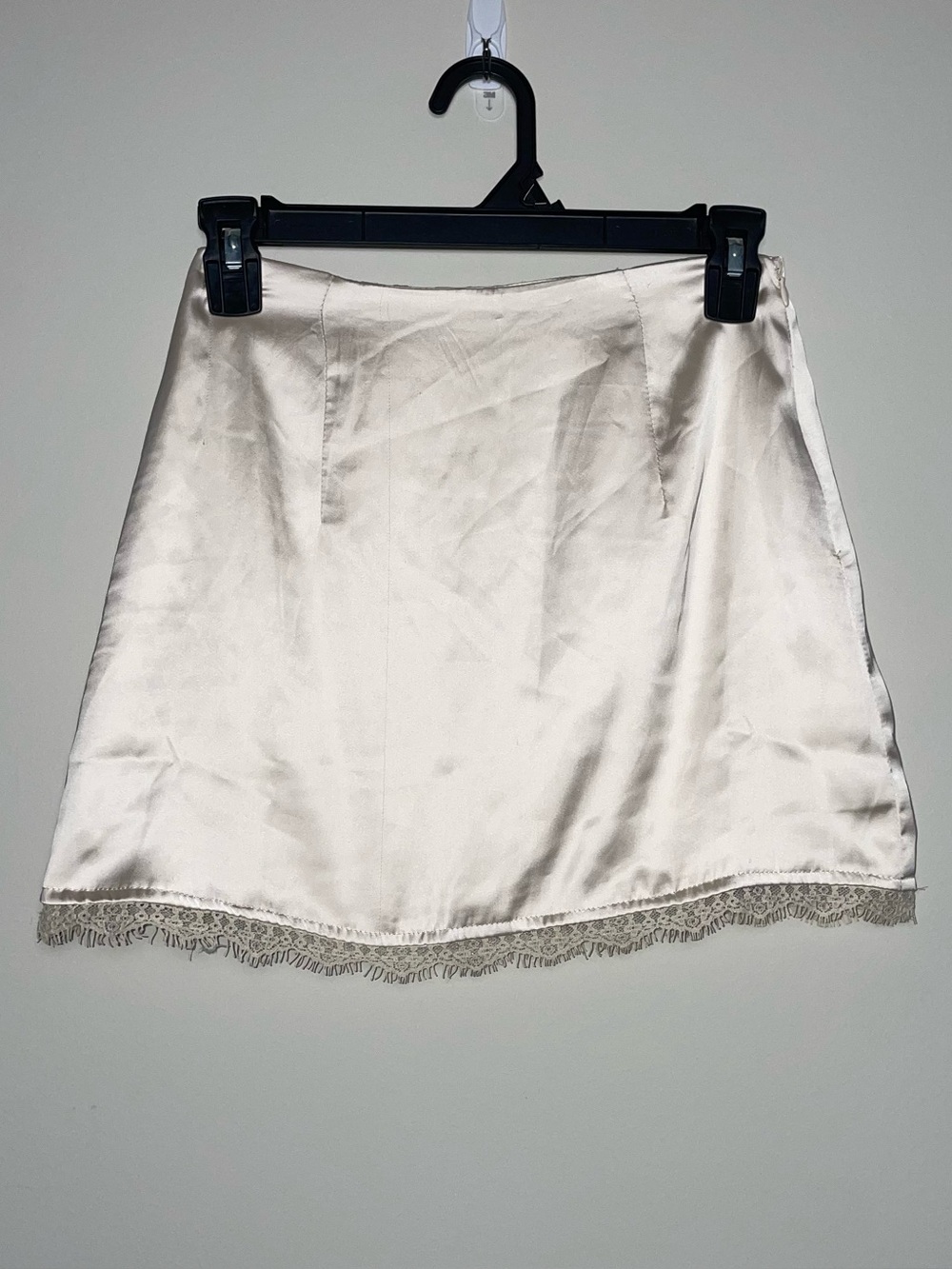 Princess Polly 0 Champagne Satin Lace Lined Side Zip Mini Skirt Coquette